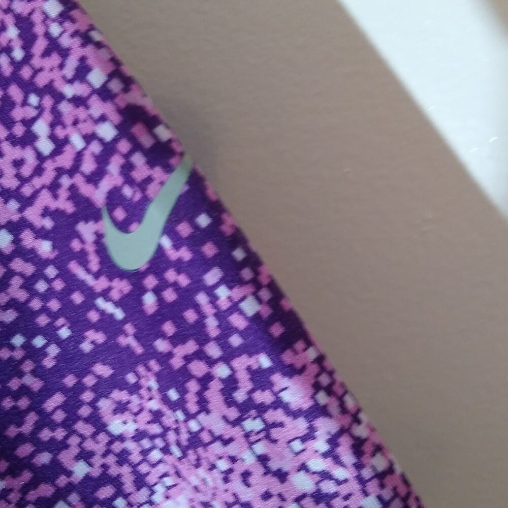 Nike women's purple pro workout top. Size Medium - Picture 3 of 8